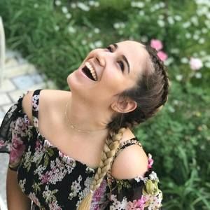 Meet your Posher, Ola